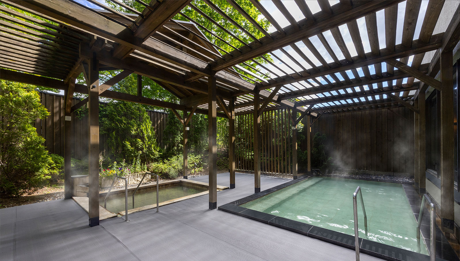 Large public baths and open-air baths | Mercure Miyagi Zao Resort & Spa