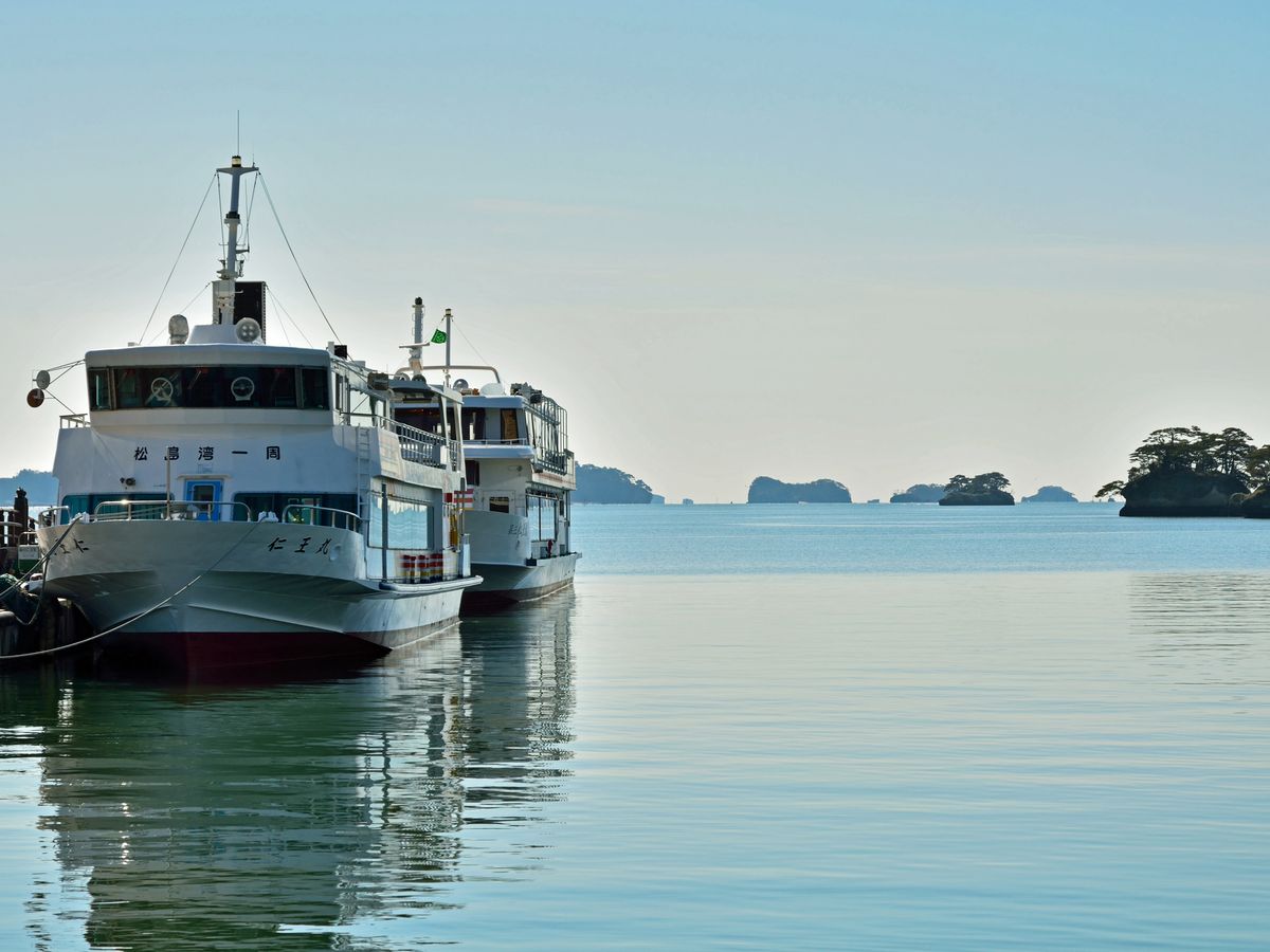 Japan's Three Views Views Matsushima Pleasure Boat, Matsushima Rikyu, Zuigan-ji Temple + Sasakama & Oyster with Oyster ♪ <Fire Kinto Limited / Departure / Departure / Departure / Departure>