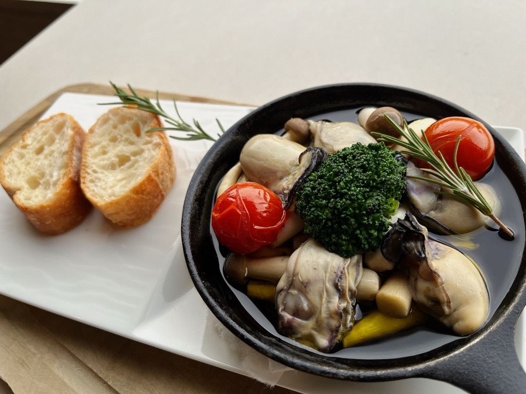 [Spring / Oyster] Enjoy the rich umami、Ahijo plan with oysters from Minamisanriku <with evening breakfast>
